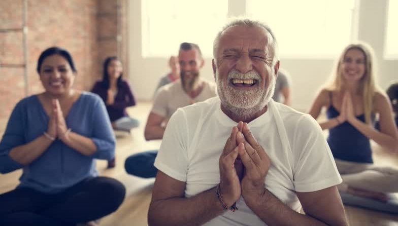 Йога смеха и здоровье: что нужно знать